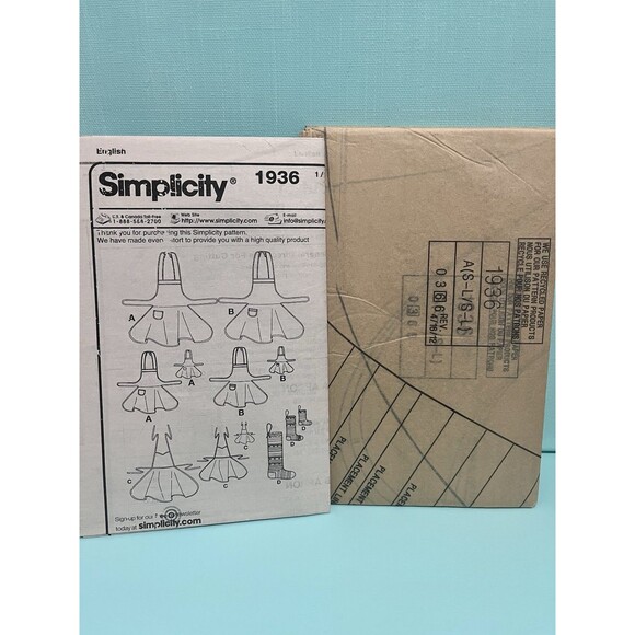 SIMPLICITY PATTERN 1936 APRONS MISSES & GIRLS SIZES S M L + 18" DOLL UNCUT NEW - Picture 4 of 4